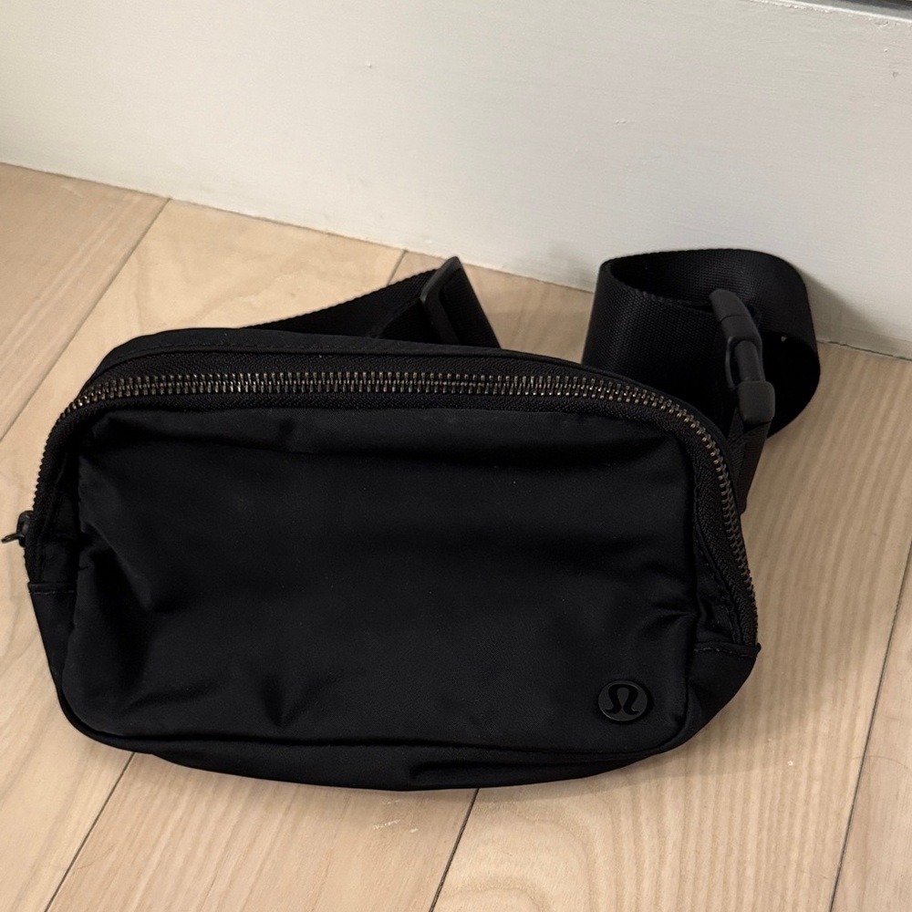 Lululemon Belt Bag